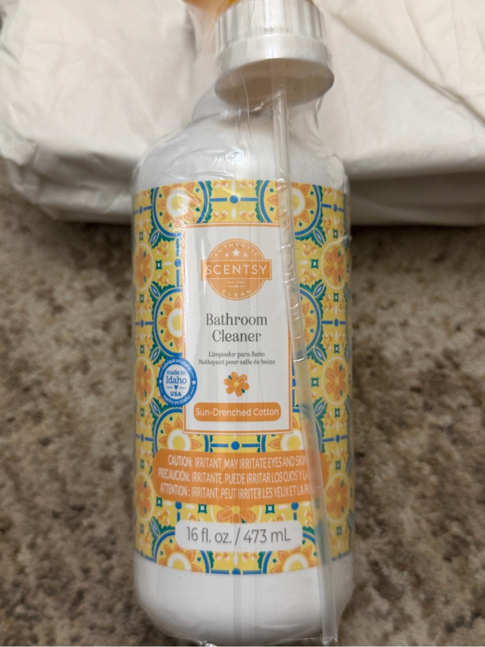 Scentsy Sun-Drenched Cotton Bathroom Cleaner